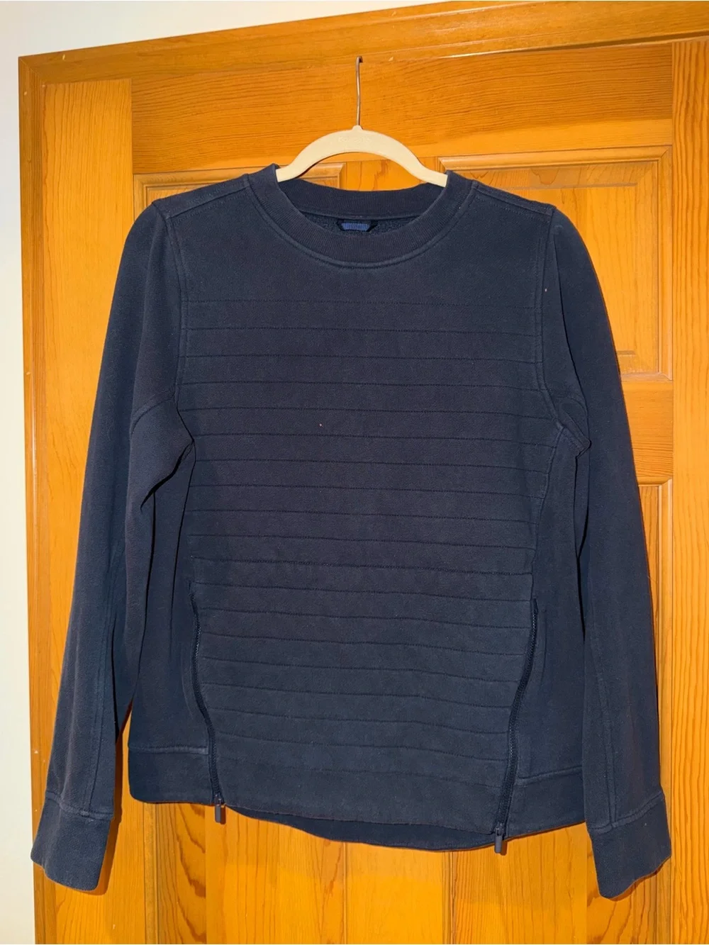 Lululemon Navy Quilted Front Pullover Sweatshirt Side Zips Size 6